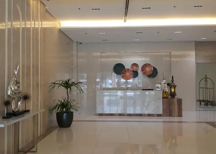101 Newport Boulevard Near Naia Terminal 3 Apartment *