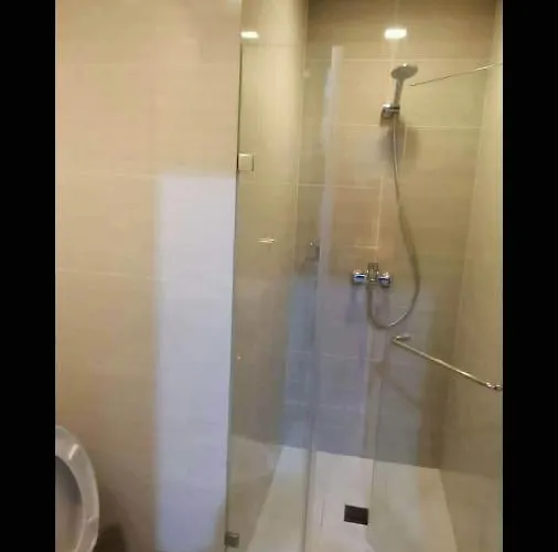 Apartment 101 Newport Boulevard Near Naia Terminal 3