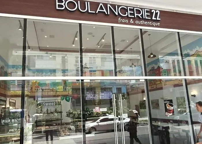 101 Newport Boulevard Near Naia Terminal 3 Apartment *